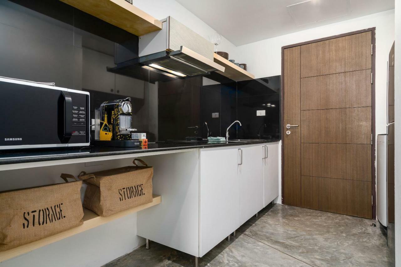 1 Bedroom In Replay Apartment